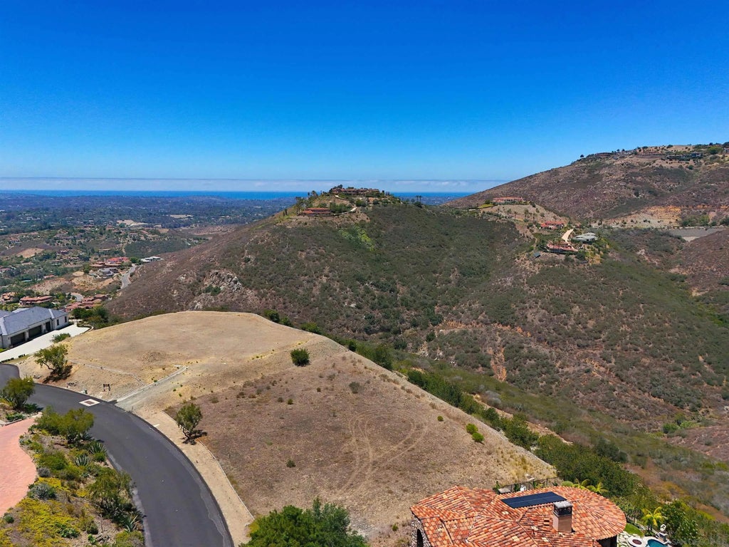 Photo of 17928 El Brazo, Rancho Santa Fe, CA 92067 (MLS # 260021156)