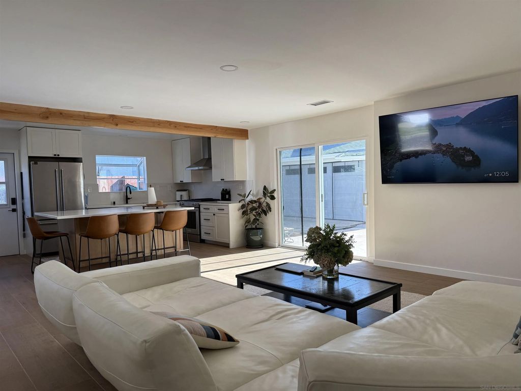 Photo of 2949 Naugatuck Ave, San Diego, CA 92117 (MLS # 260010107)