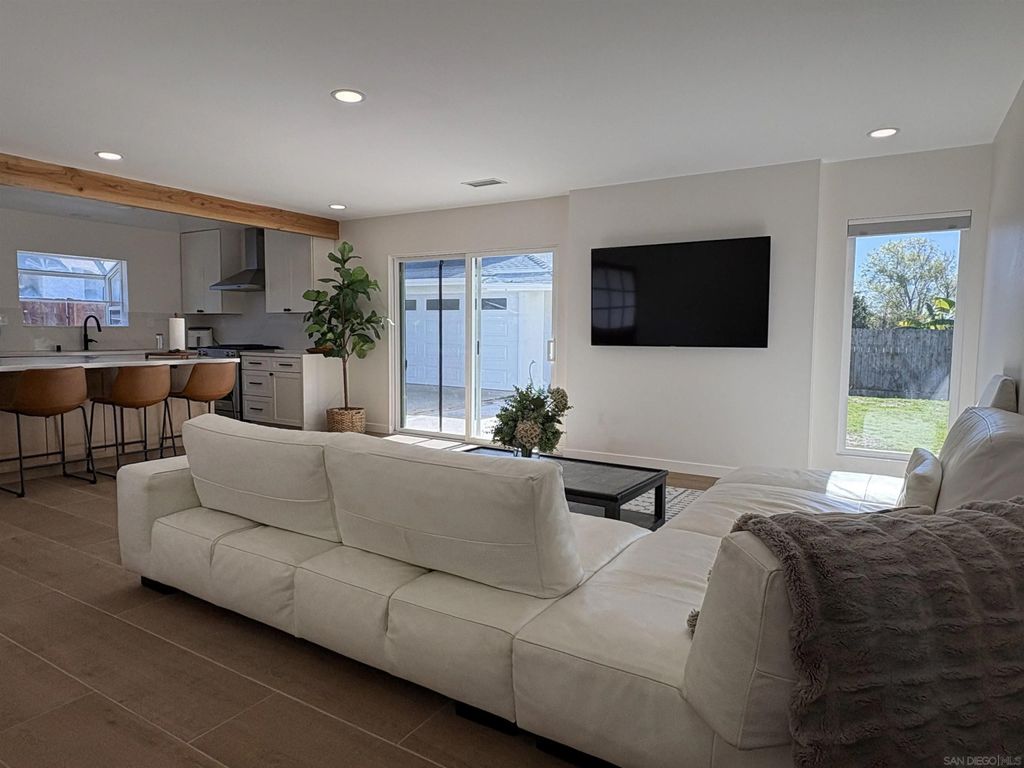 Photo of 2949 Naugatuck Ave, San Diego, CA 92117 (MLS # 260010107)
