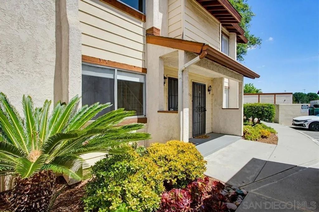 Photo of 5130 N River Rd Unit B Rd, Oceanside, CA 92057 (MLS # 260009606)