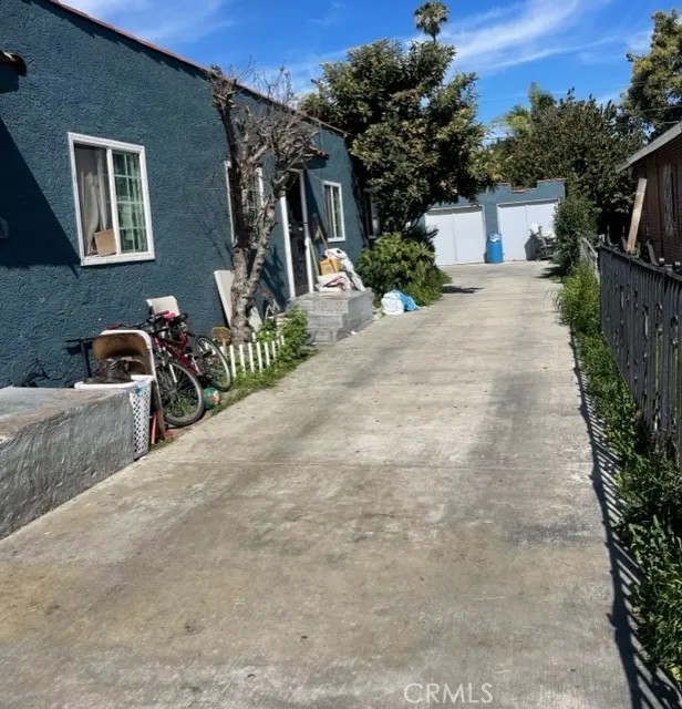 135 E 77th