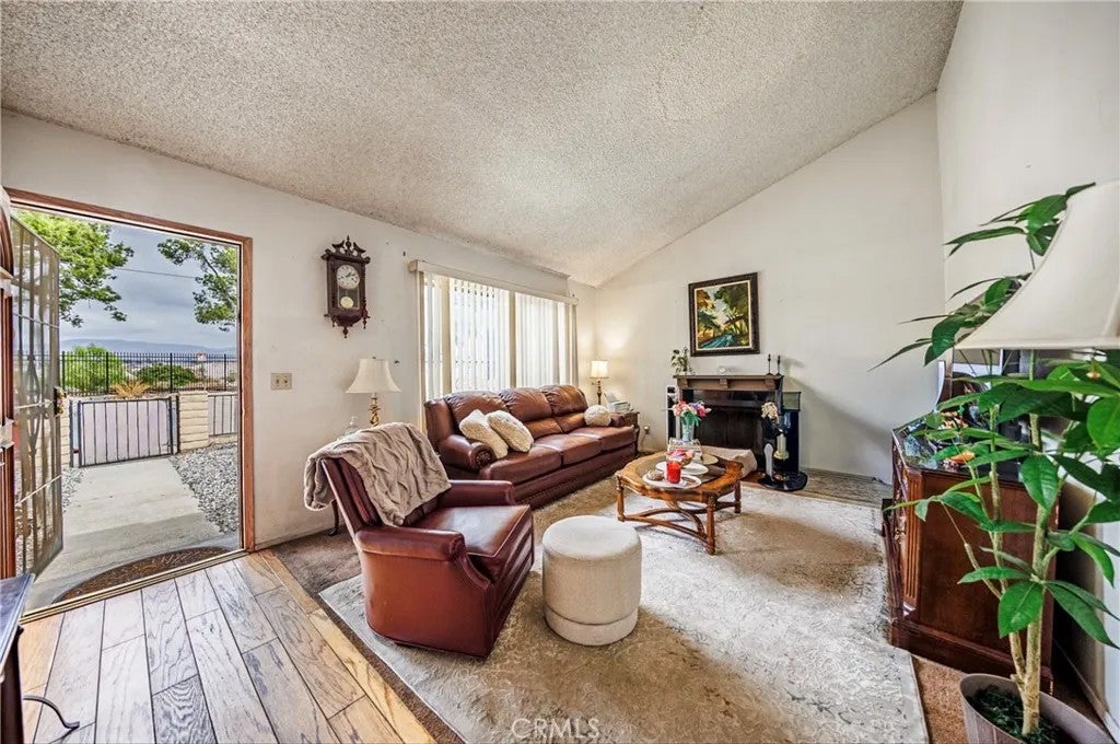 11332 Strathern