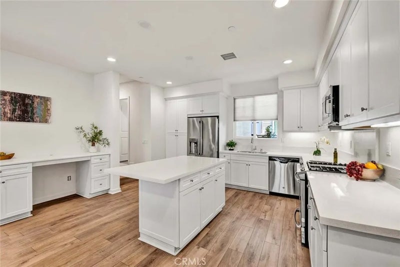 1104 Edgeton Court