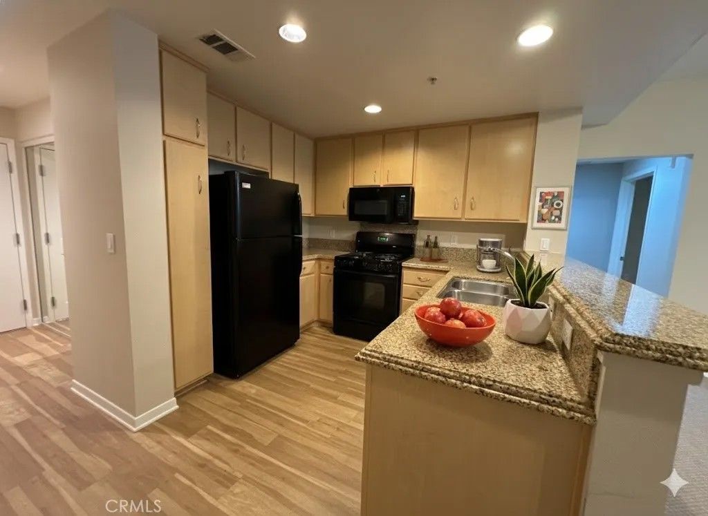 Photo of 160 S Hudson Ave #105, Pasadena, CA 91101 (MLS # WS26009095)