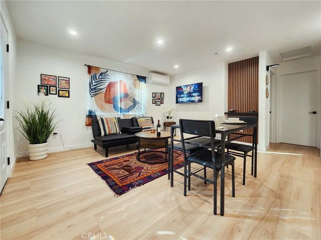 Photo of 22131 Bassett Street, Canoga Park, CA 91303 (MLS # SR25273555)