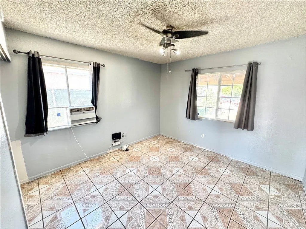 3032 N Pennsylvania