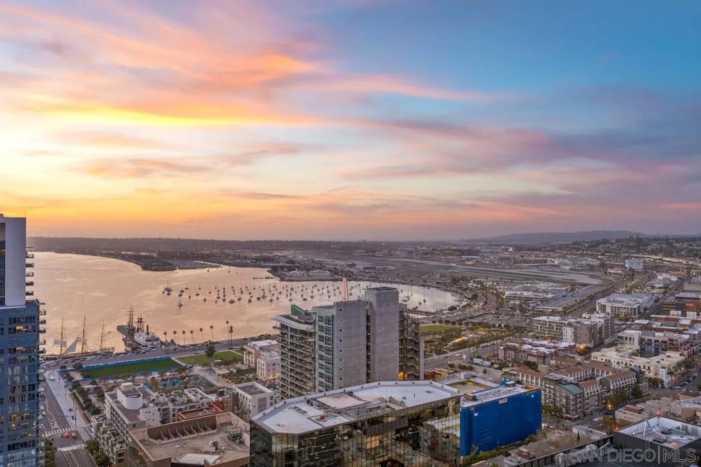 Photo of 1331 Columbia St #3607, San Diego, CA 92101 (MLS # 250044560)