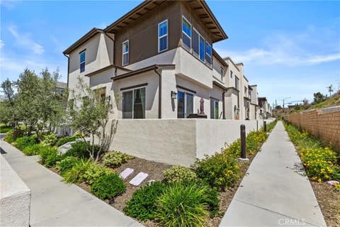 Photo of 2098 Bluestone CIR, Chula Vista, CA 91913 (MLS # CV26132259)