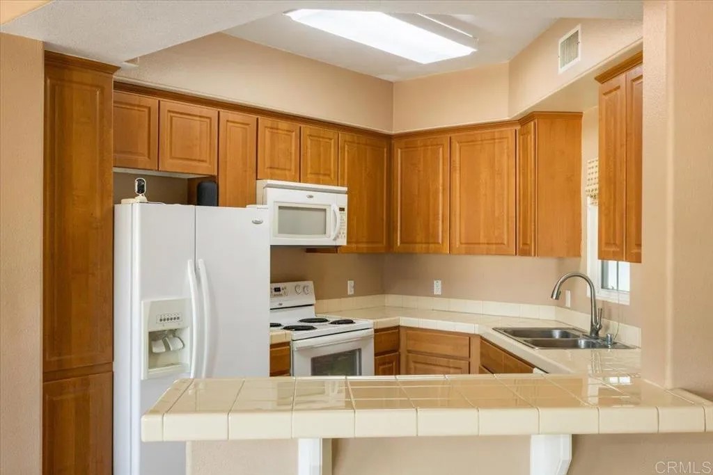 2723 Lake Pointe Drive 231