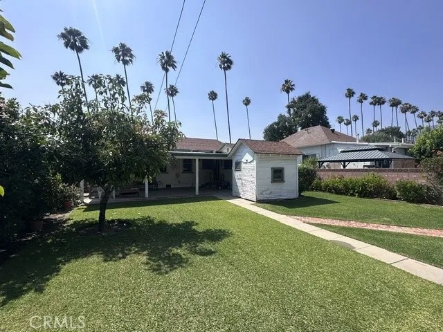 1038 N Azusa Avenue