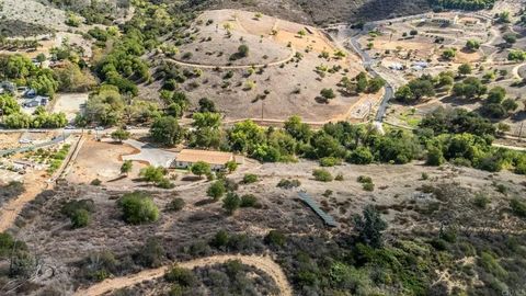 Tiny photo for 28720 N Twin Oaks Valley Road, Bonsall, CA 92003 (MLS # NDP2510265)
