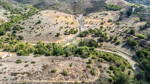 Tiny photo for 28720 N Twin Oaks Valley Road, Bonsall, CA 92003 (MLS # NDP2510265)