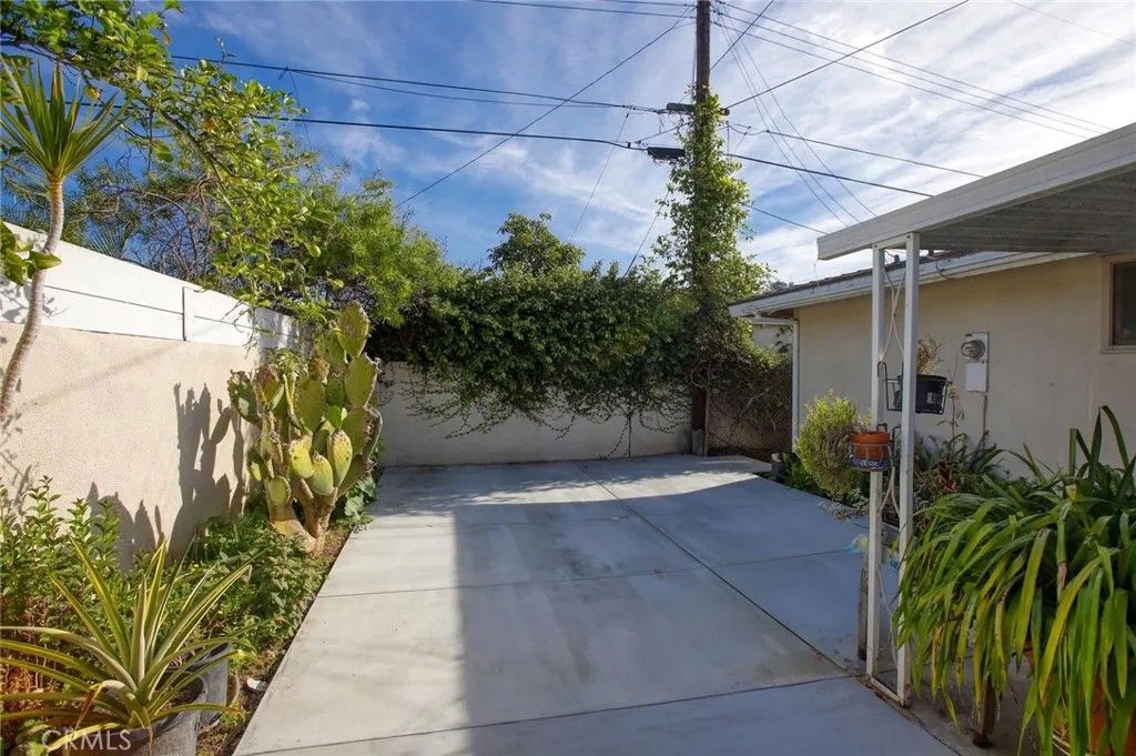 Photo of 4918 Baldwin Ave, Temple City, CA 91780 (MLS # AR26012265)