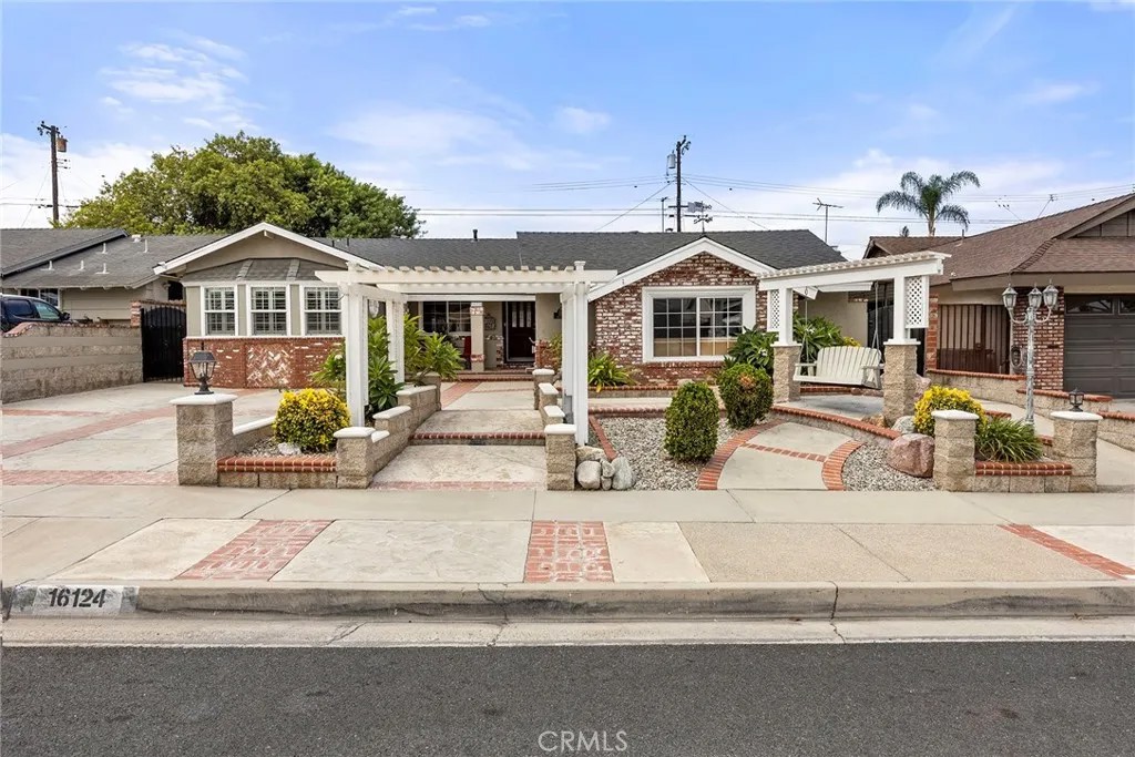 16124 Silvergrove Drive