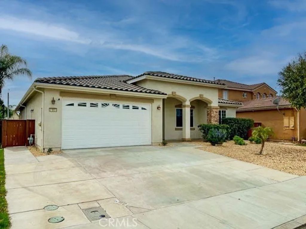 Photo of 31651 Mccartney Drive, Winchester, CA 92596 (MLS # SW25282373)