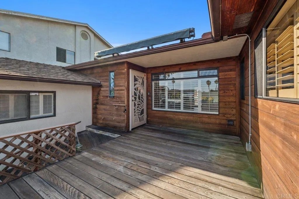 1960 Emerald Street