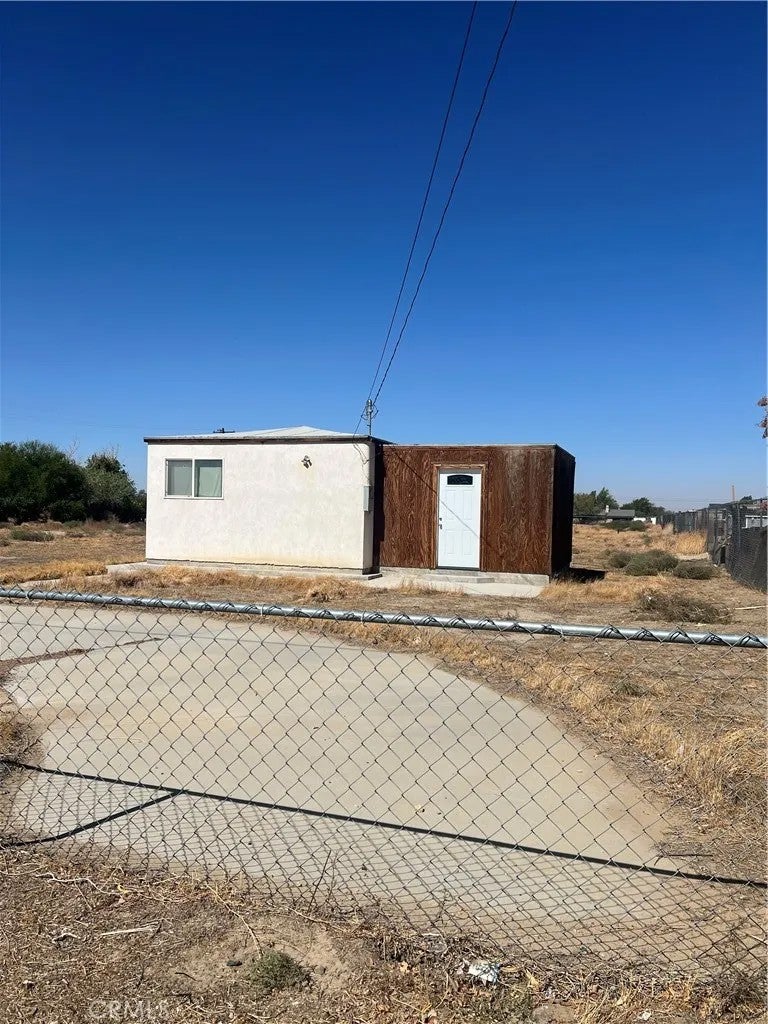 9241 E Avenue R14