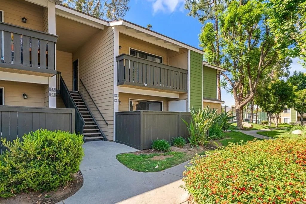 Photo of 3535 Banbury Dr #65, Riverside, CA 92505 (MLS # NDP2605000)