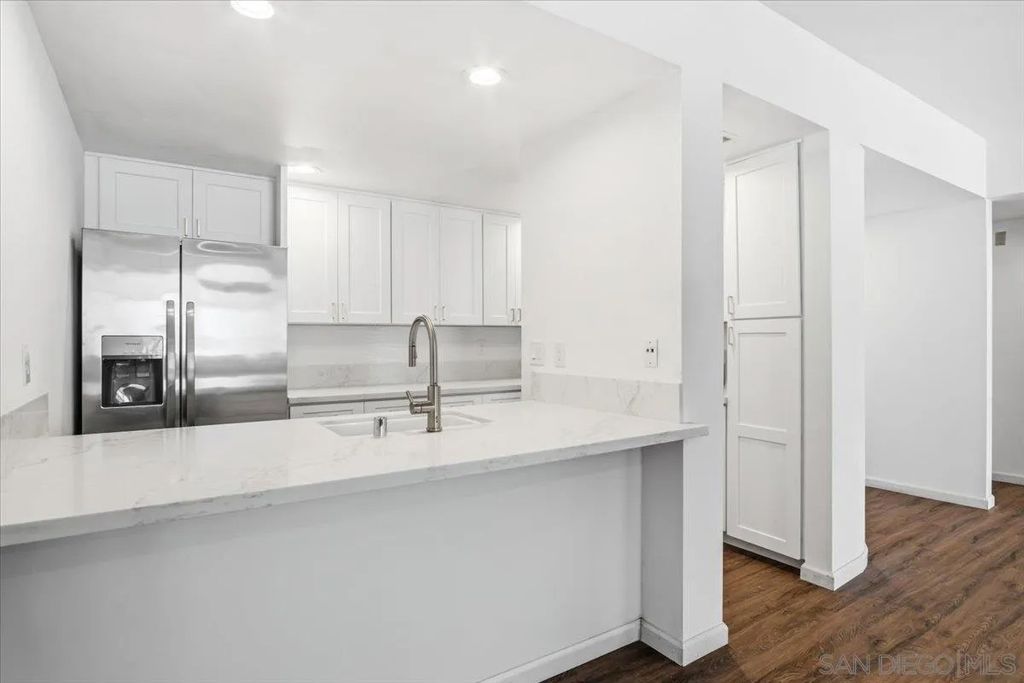 Photo of 3956 Nobel Drive #203, San Diego, CA 92122 (MLS # 260007932)