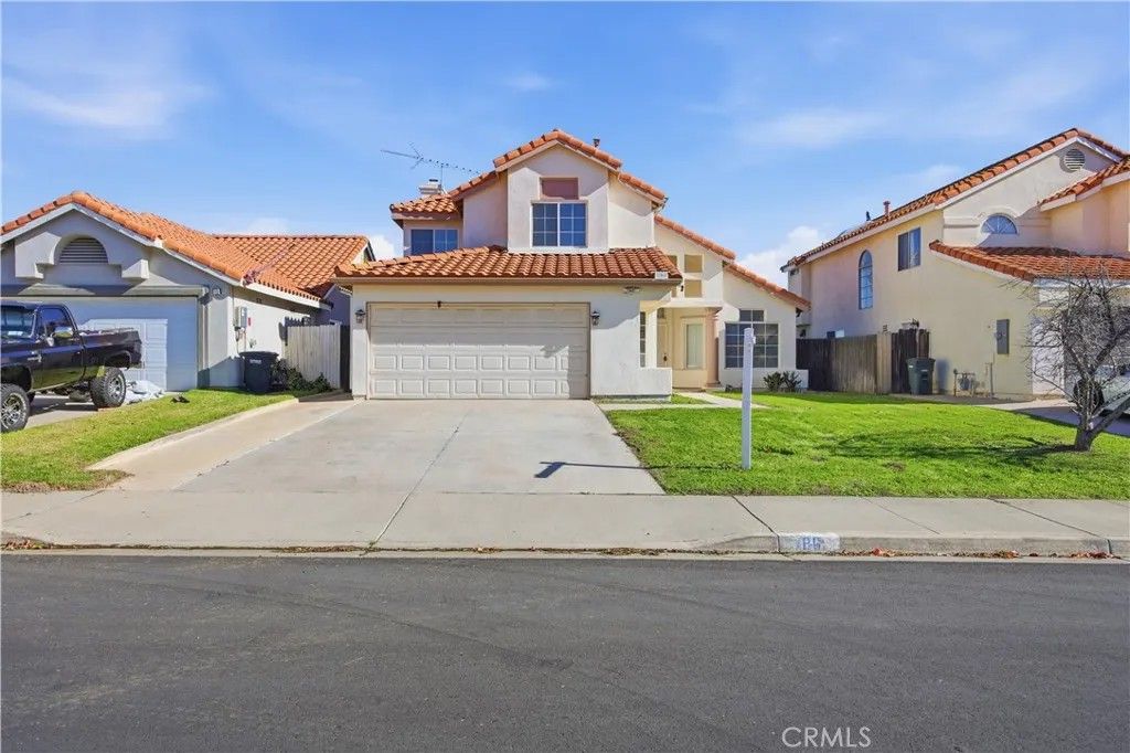 Photo of 186 S Massachusetts Street, Lake Elsinore, CA 92530 (MLS # RS26001826)