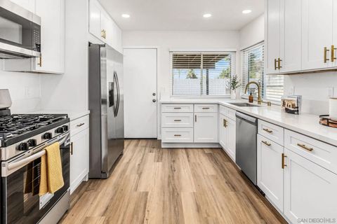 Tiny photo for 4137 Alana Cir, Oceanside, CA 92056 (MLS # 250041898)