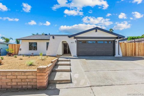 Photo of 4137 Alana Cir, Oceanside, CA 92056 (MLS # 250041898)