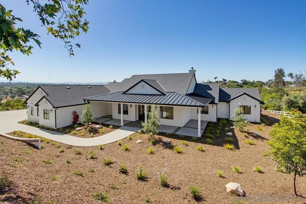 575 Twin Country Lane