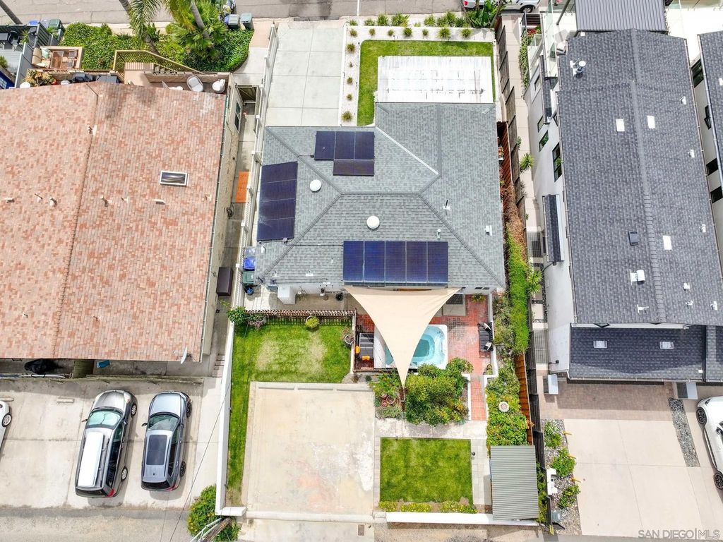 Photo of 2449 Manchester Ave, Cardiff By The Sea, CA 92007 (MLS # 260009270)