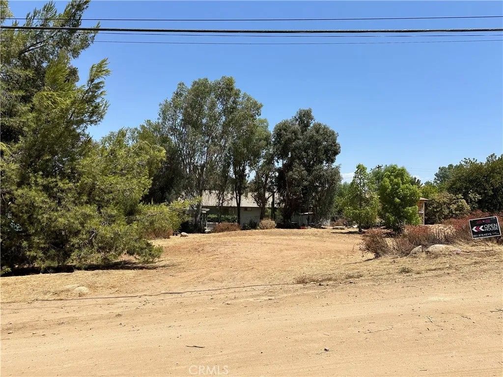 Photo of 0 Durant, Menifee, CA 92586 (MLS # SW26017483)