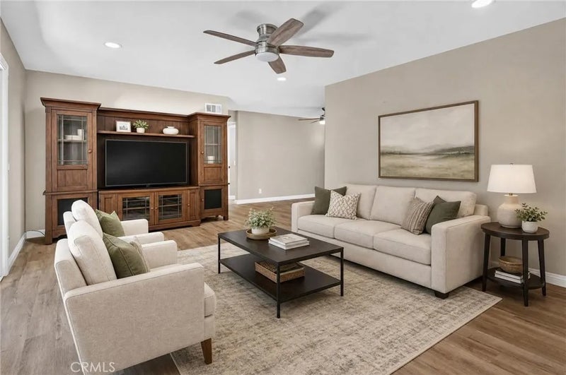 13504 LA JOLLA Circle