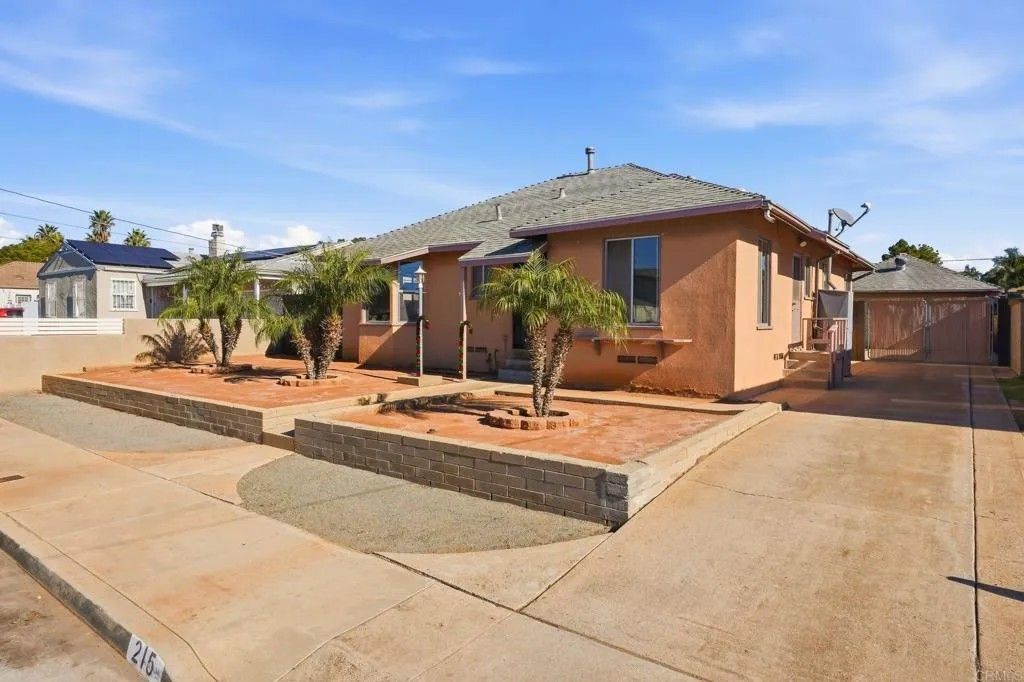Photo of 215 Ash Avenue, Chula Vista, CA 91910 (MLS # PTP2509105)