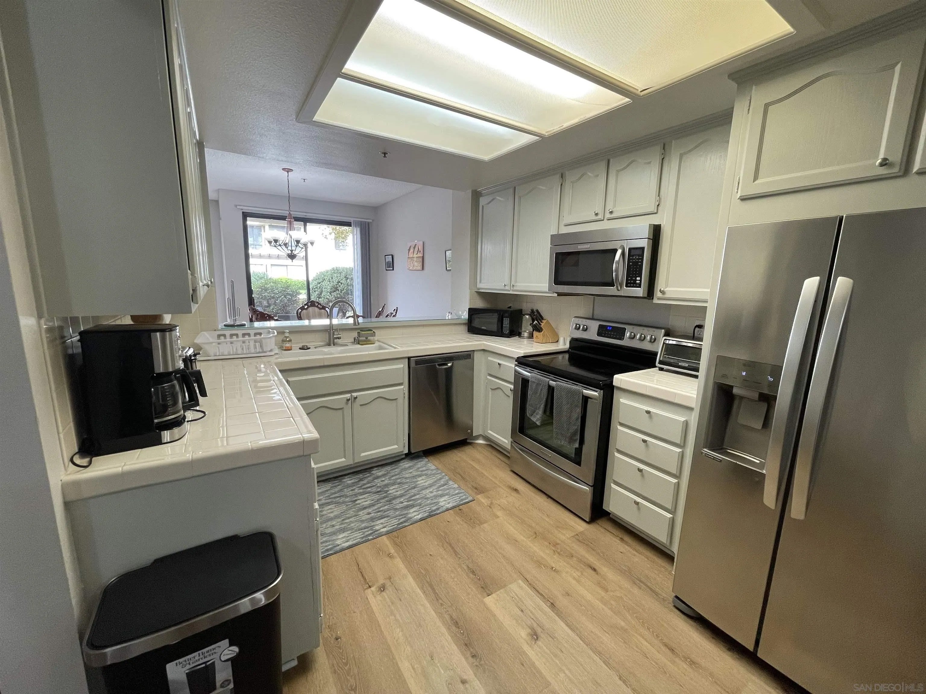 5875 Friars 4116
