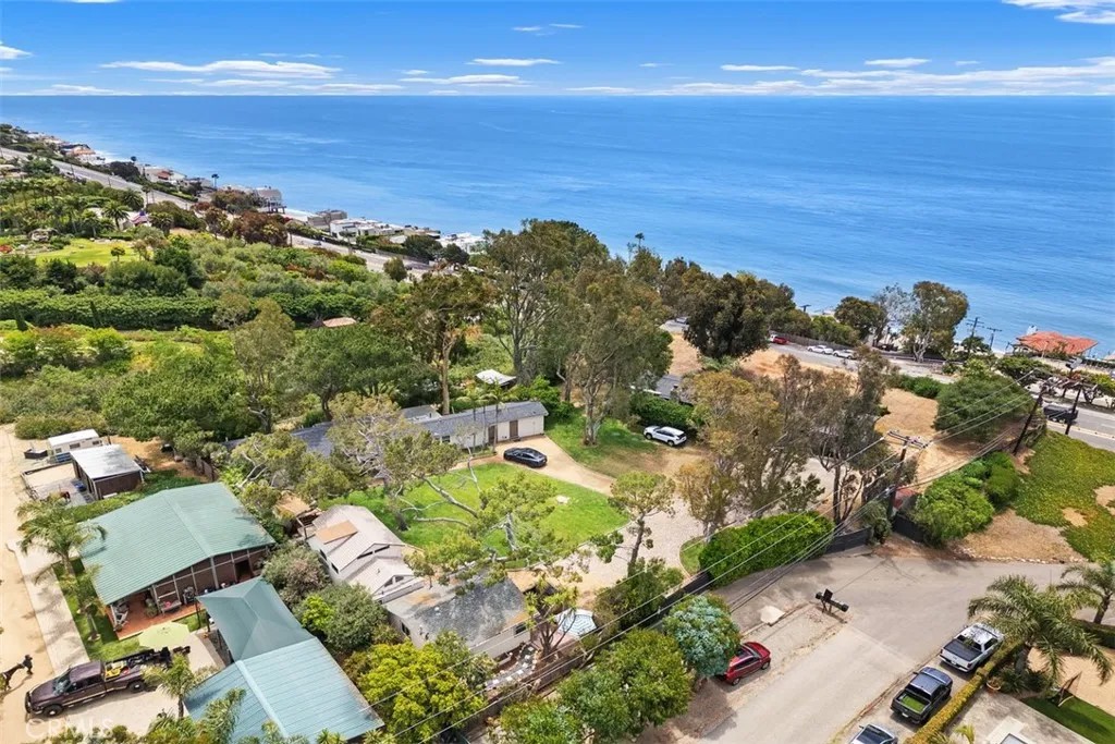 27353 Pacific Coast Highway