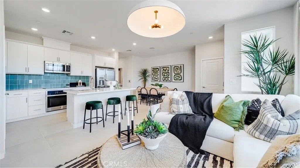 Photo of 2607 Cloudview Privado, Ontario, CA 91761 (MLS # SW25277791)