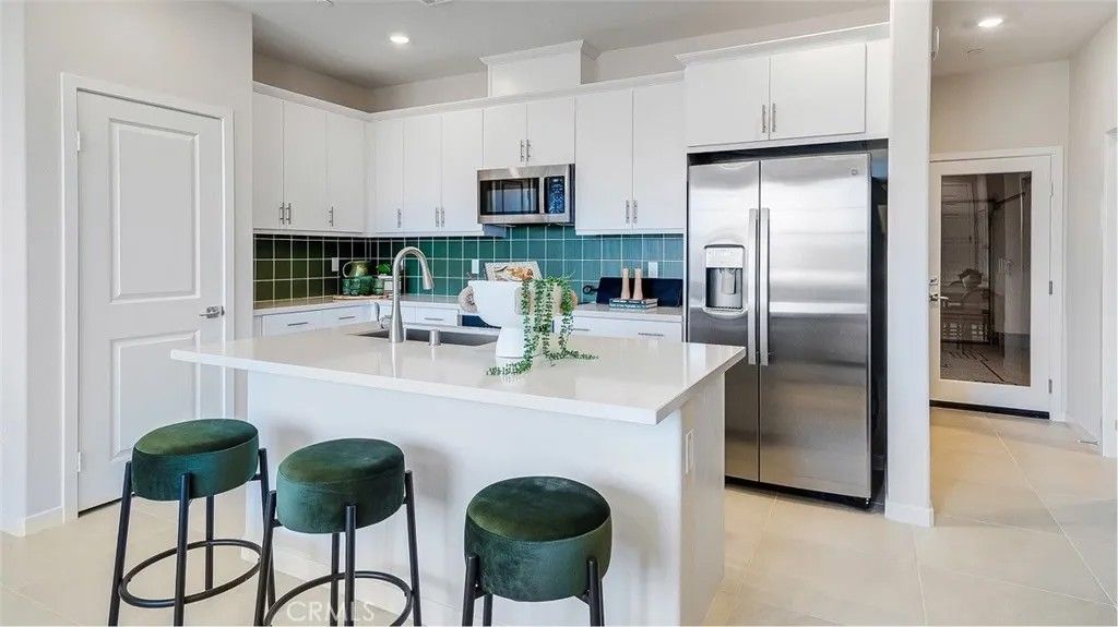 Photo of 2607 Cloudview Privado, Ontario, CA 91761 (MLS # SW25277791)