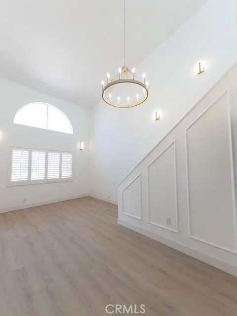 12601 Van Nuys 209