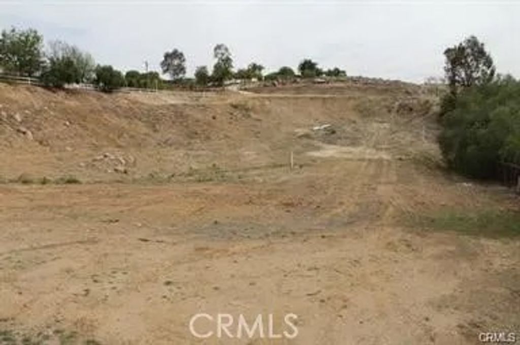 Photo of 0 Stonehouse, Lake Elsinore, CA 92532 (MLS # MB25028934)