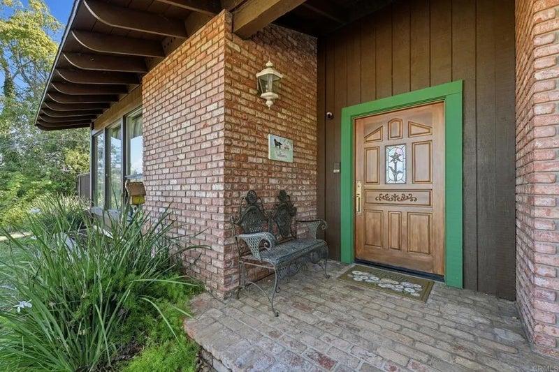 1427 El Nido Drive