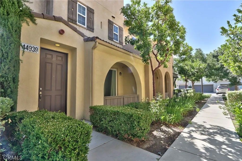 Photo of 44939 Bellflower Ln #118, Temecula, CA 92592 (MLS # PW26022866)