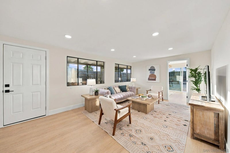 353 Montclair St