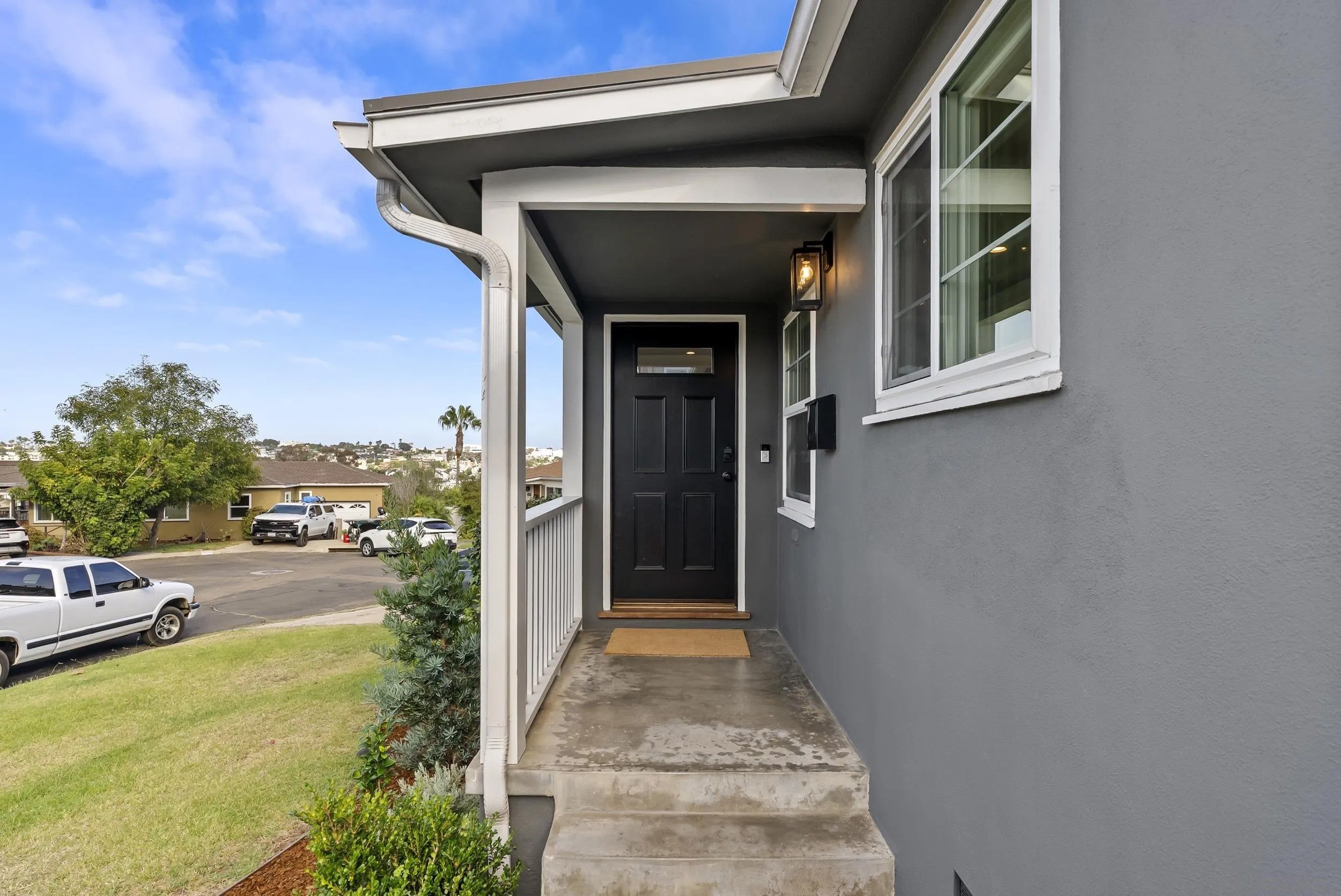 4325 Long Branch