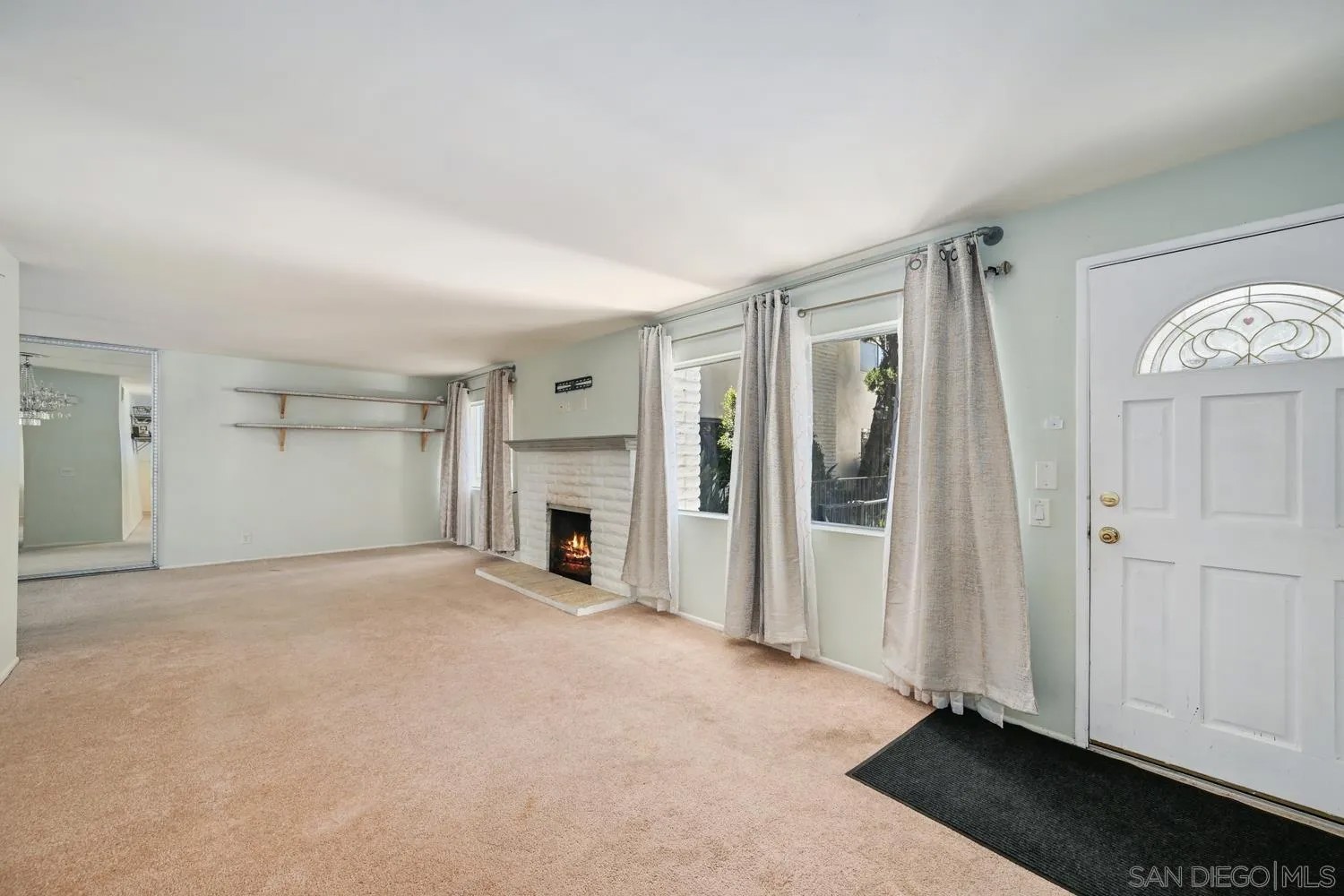 806 E 4Th Ave 10