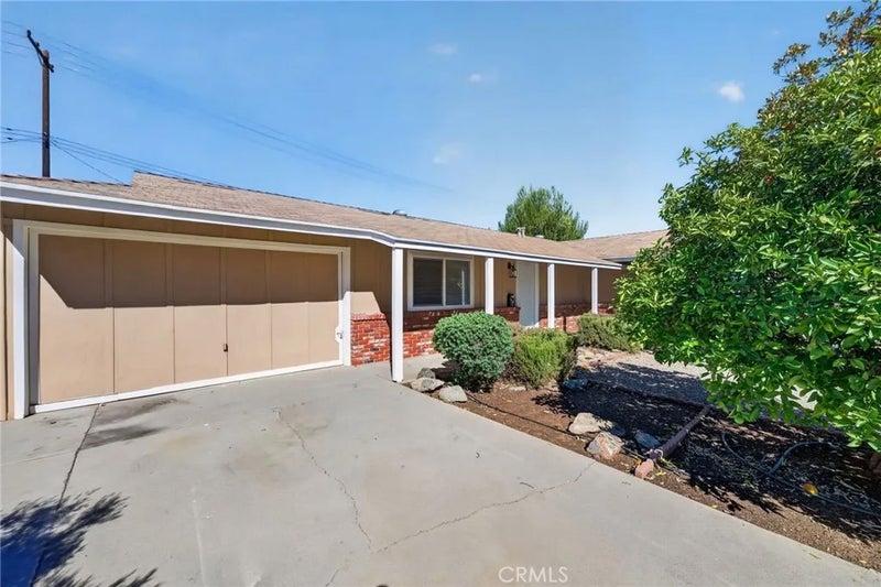 25890 Ridgemoor