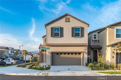 Photo of 16724 Grapefruit Ln, Fontana, CA 92336 (MLS # CV26044131)