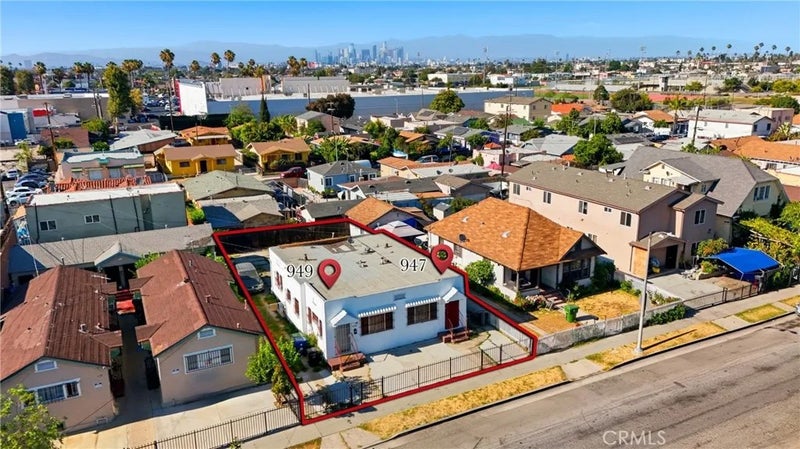 947 W 60th