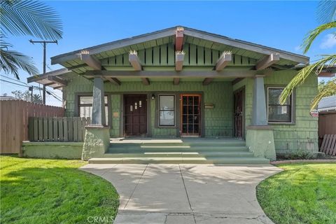 Photo of 1029 Maine Avenue, Long Beach, CA 90813 (MLS # OC26083595)