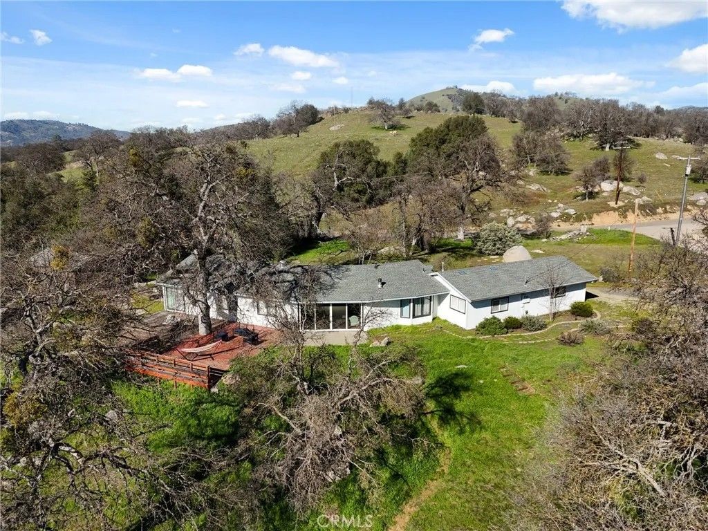Photo of 4577 Totokon Rd, Mariposa, CA 95338 (MLS # FR26014665)
