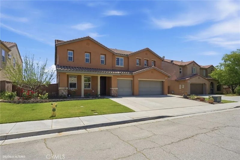 1447 Daffodil Way