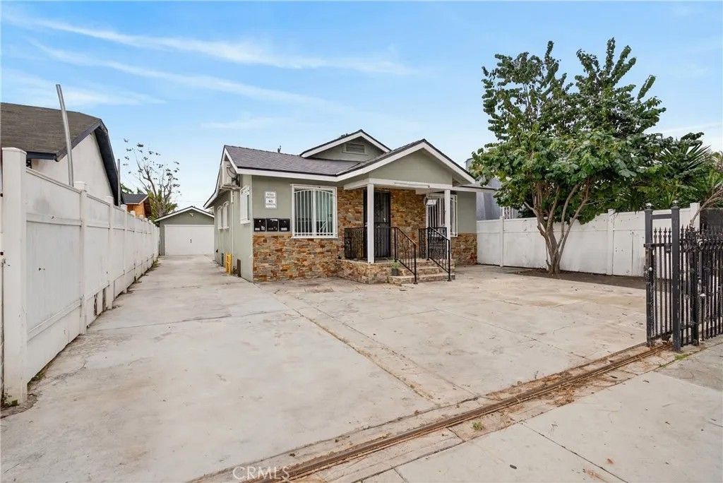 Photo of 1218 E 89th St, Los Angeles, CA 90002 (MLS # SB26043265)