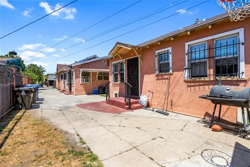 924 W 76th
